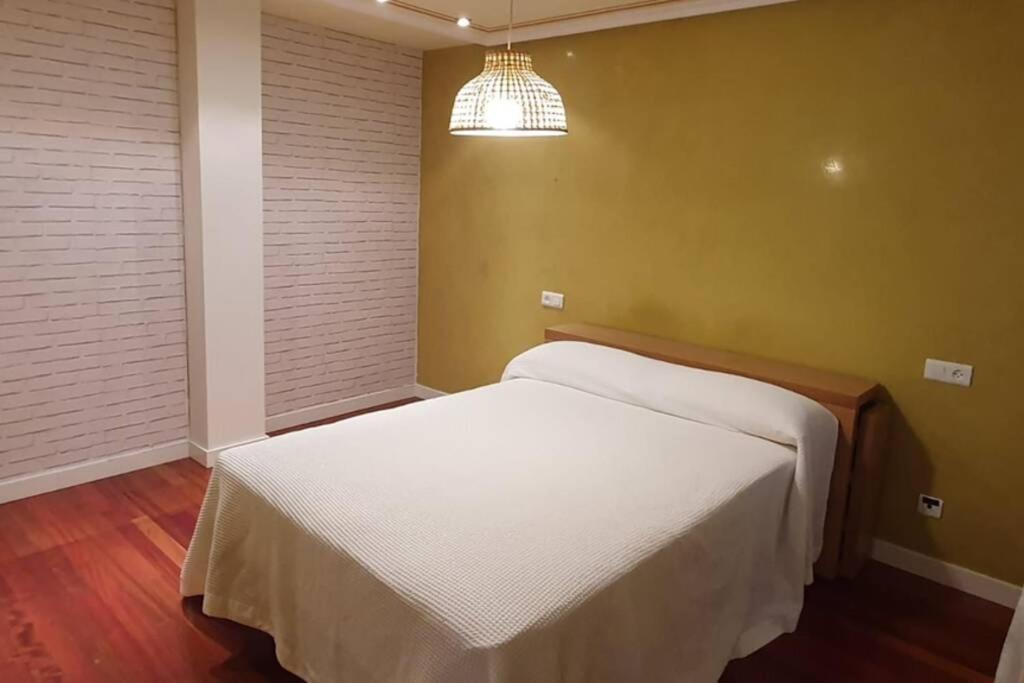 Centrico Apto Cangas De Onis, Cerca Puente Romano Apartment ภายนอก รูปภาพ