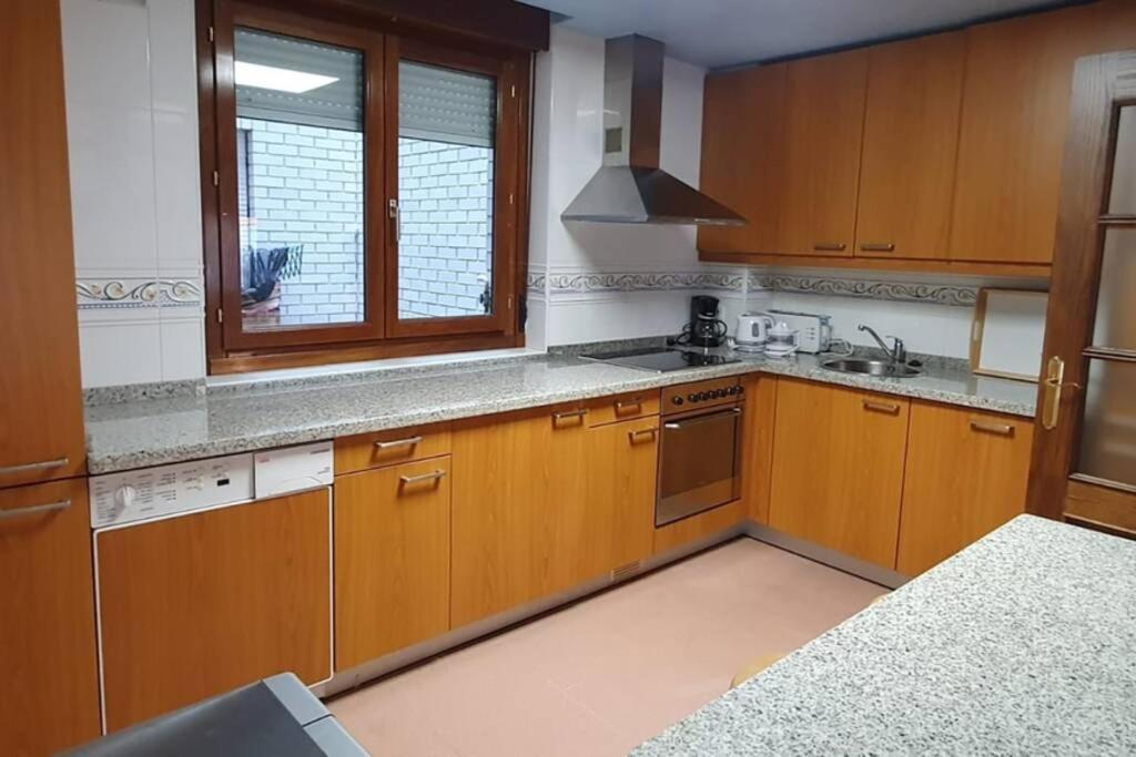 Centrico Apto Cangas De Onis, Cerca Puente Romano Apartment ภายนอก รูปภาพ